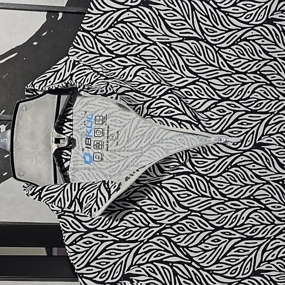 Ibkul Long Sleeve Zip Mock Neck 1/4 Sweatshirt Golf Athleisure Tennis XS NWT - Picture 7 of 10